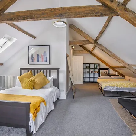 Prospect House Sleeps 14, Close To York, Dog Friendly Casa vacanze Bilbrough